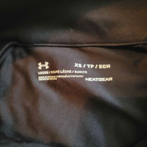 NWT Women's XS Under Armour heat gear pullover - Picture 4 of 4
